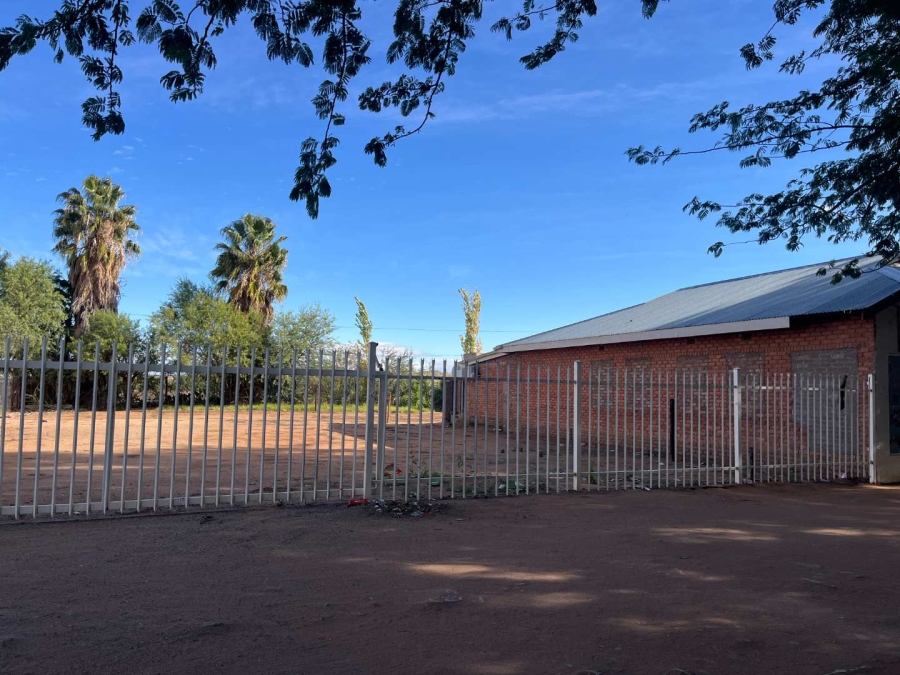 2 Bedroom Property for Sale in Keimoes Northern Cape